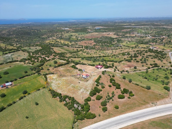 Kemallı Köyü Ezine Satılık Çiftlik |  12350M2 12.700.000Tl Resim-2