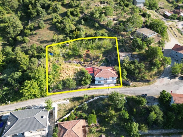 Toluklar Köyü Bayramiç Satılık Müstakil Ev |  3+1 Oda | 948M2 6.600.000Tl | Müstakil | Soba | 1 Banyo | 1 Yatak Odası Resim-4