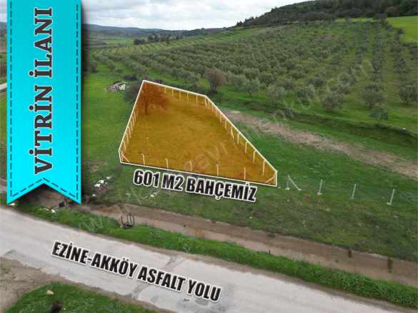 Akköyde Satılık Tarla Asfalt Üstü 601 M2 Bahçe Ezine Akköy Köyü