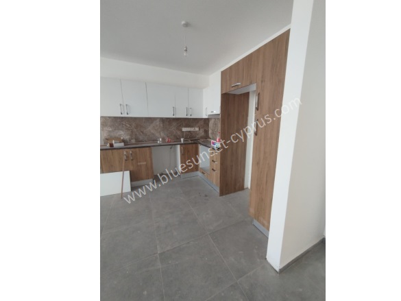 Karakol Gazimağusa Satılık Daire |  2+1 Oda | 80M2 1£ | 1. Kat | 1 Banyo | 2 Yatak Odası Resim-2