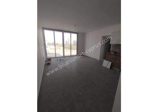 Karakol Gazimağusa Satılık Daire |  2+1 Oda | 80M2 1£ | 1. Kat | 1 Banyo | 2 Yatak Odası Resim-3