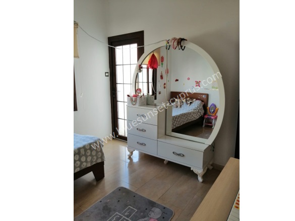 Daü Gazimağusa Kiralık Daire |  3+1 Oda |Yıllık 6.000$ Eşyalı  | 1. Kat | 1 Banyo | 3 Yatak Odası Resim-3