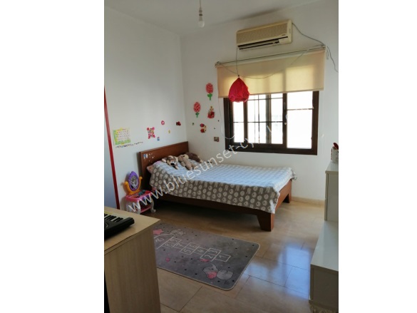 Daü Gazimağusa Kiralık Daire |  3+1 Oda |Yıllık 6.000$ Eşyalı  | 1. Kat | 1 Banyo | 3 Yatak Odası Resim-5