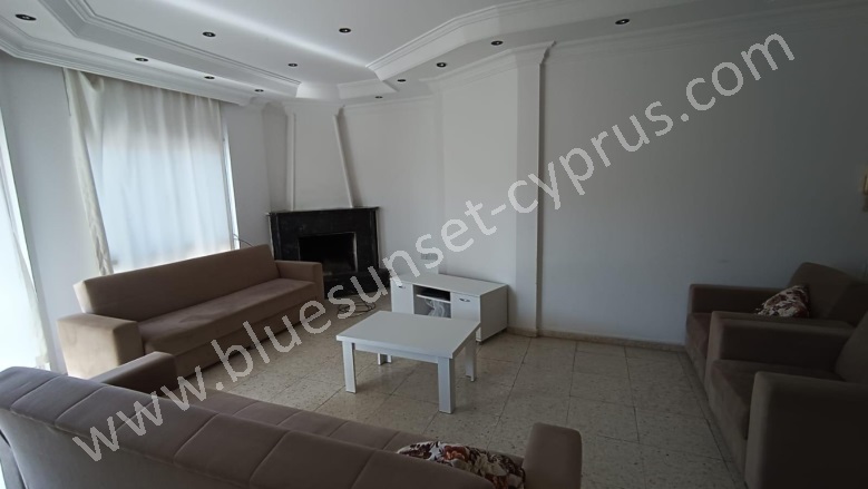 Karakol Gazimağusa Satılık Daire |  3+1 Oda | 140M2 89.950£  Krediye Uygun  Eşyalı  | 1. Kat | 1 Banyo | 3 Yatak Odası Resim-3