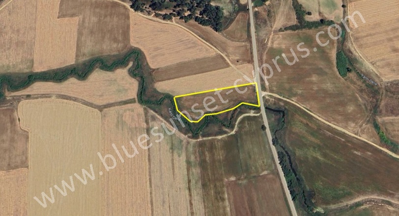 Merkez Nergisli Satılık Tarla |  8710M2 20.000£ İmarlı  Resim-3