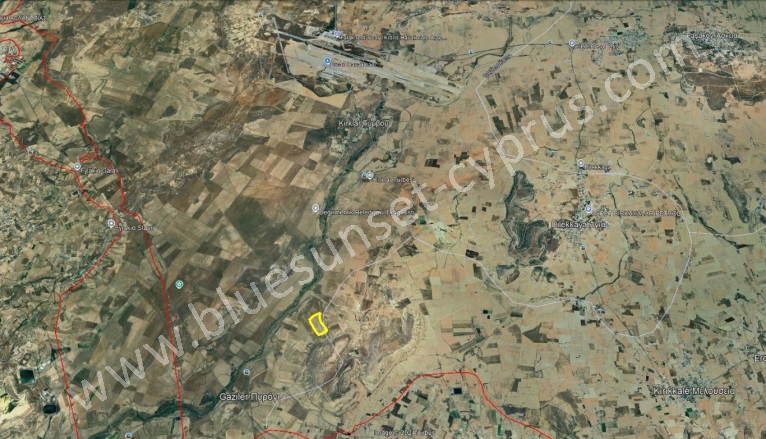 Merkez Gazimağusa Satılık Tarla |  85632M2 3.250£ Resim-1