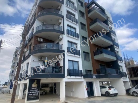 Merkez Gazimağusa Kiralık Daire |  2+1 Oda | 70M2 Yıllık 450£ Eşyalı  | 3. Kat | 1 Banyo | 2 Yatak Odası Resim-1