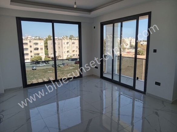 Dumlupınar Gazimağusa Kiralık Daire |  2+1 Oda | 75M2 Yıllık 600£ Eşyalı  | 3. Kat | Klima | 1 Banyo | 2 Yatak Odası Resim-4