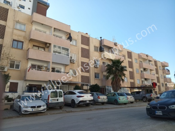 Sakarya  Gazimağusa Satılık Daire |  3+1 Oda | 125M2 70.000£  Krediye Uygun  | 3. Kat | 1 Banyo | 3 Yatak Odası Resim-1