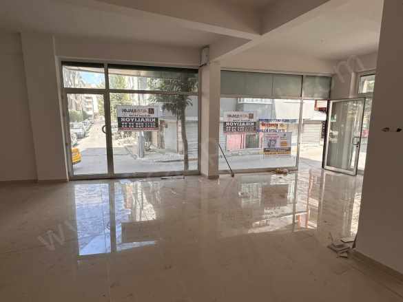 Güneşli Mahallesi Ara Cadde Üstünde Satılık Dükkan & Mağaza Çift Cepheli 1+1 Bağcılar