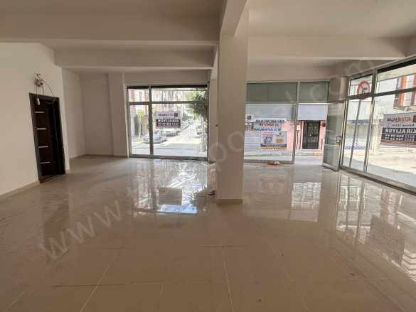 Güneşli Mahallesi Ara Cadde Üstünde Satılık Dükkan & Mağaza Çift Cepheli 1+1 Bağcılar
