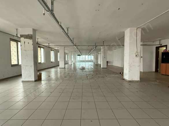 Bağcılar inönü Mahallesi Ana Cadde Üstünde Satılık iş Hanı Katı & Ofisi Ofis 620 M2 6+1