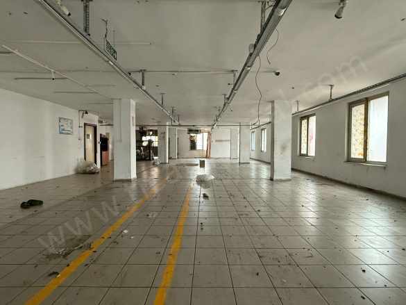 Bağcılar inönü Mahallesi Ana Cadde Üstünde Satılık iş Hanı Katı & Ofisi Ofis 620 M2 6+1