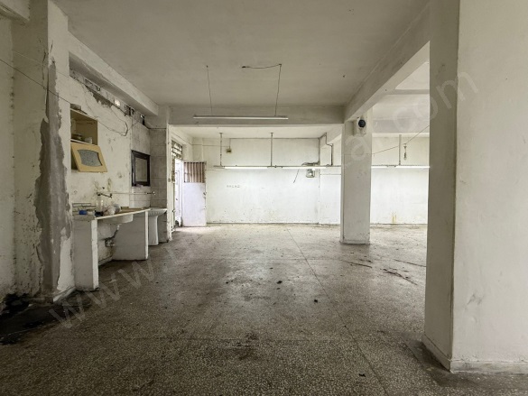 15 Temmuz Mah. Bağcılar Kiralık Atölye |  1 Oda | 105M2 Aylık 20.000Tl | Yarı Bordum Resim-4