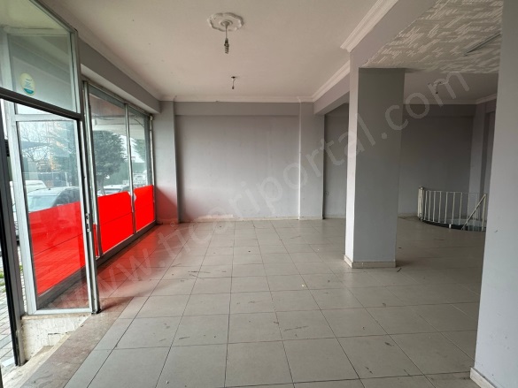 Güneşli Mah. Bağcılar Kiralık Dükkan & Mağaza |  1+1 Oda | 101M2 Aylık 25.000Tl | Giriş Katı Resim-2