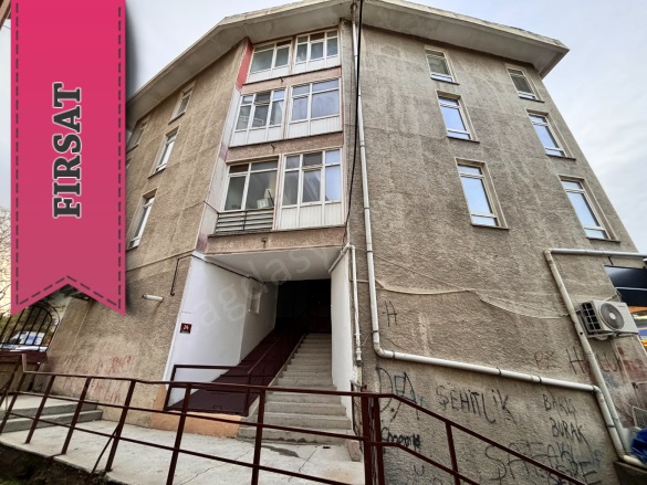 Cebeci Mah. Çankaya Kiralık Daire |  3 Oda | 125M2 Aylık 25.000Tl  Krediye Uygun  | 2. Kat | Doğalgaz(Kombi) | 1 Banyo Resim-2