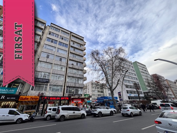 Kızılay Mah. Çankaya Satılık Ofis / Büro |  3 Oda | 260M2 13.300.000Tl  Krediye Uygun  | 8. Kat | Doğalgaz(Kombi) | 2 Banyo Resim-2