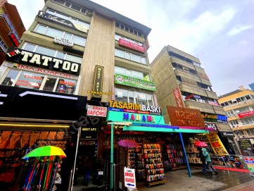 ÇAĞDAŞ TAN KIZILAY KARANFİL 1 DE SATILIK ÖN CEPHE İŞ YERİ