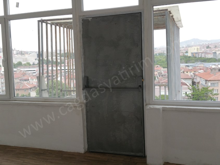 ÇAĞDAŞ TAN SATILIK KIZILAY MİTHATPAŞA DA 450 M2 KAPALI TERASLI