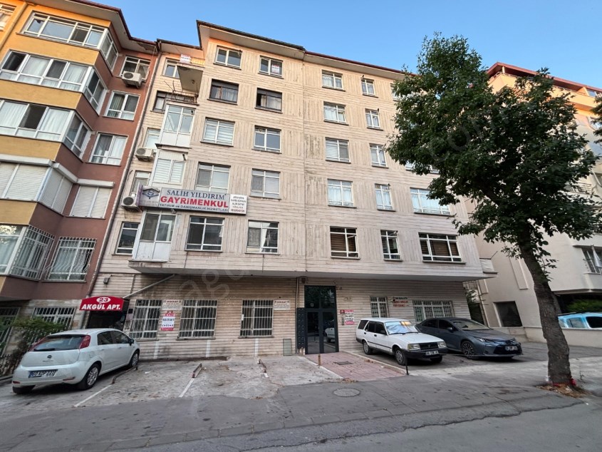 ÇAĞDAŞ TAN KOLEJ METROSUNA 5. BİNA DA KATTA 2+1 KİRALIK DAİRE