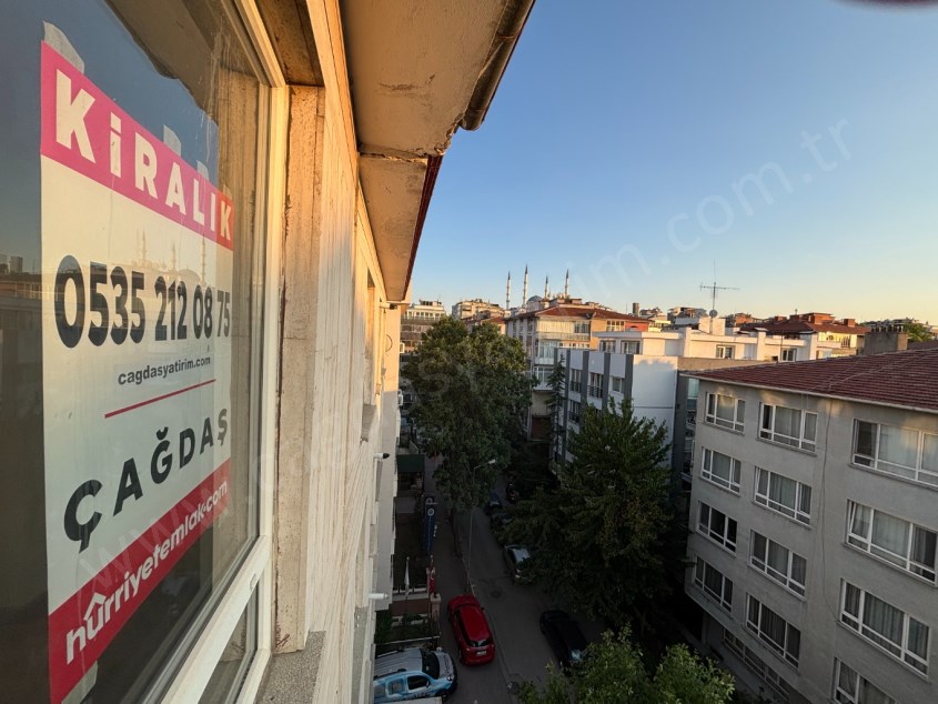 ÇAĞDAŞ TAN KOLEJ METROSUNA 5. BİNA DA KATTA 2+1 KİRALIK DAİRE