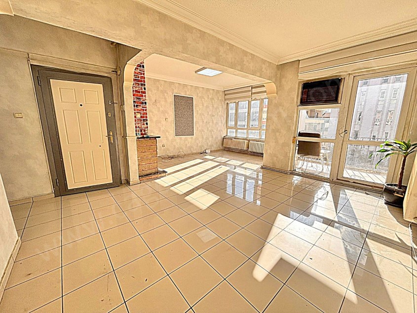 ÇAĞDAŞ TAN KIZILAY MİTHATPAŞA DA KİRALIK DAİRE