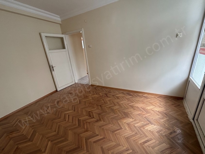 ÇAĞDAŞ TAN KIZILAY, MİTHATPAŞA CAD. ÜZERİNDE KİRALIK 2+1 BÜYÜK OFİS
