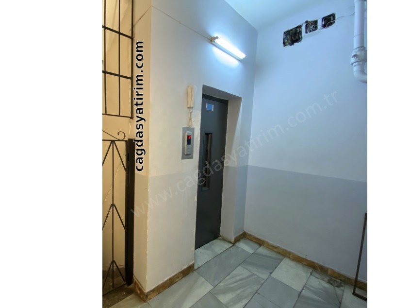 ÇAĞDAŞ TAN KIZILAY, MİTHATPAŞA CAD. ÜZERİNDE KİRALIK 2+1 BÜYÜK OFİS