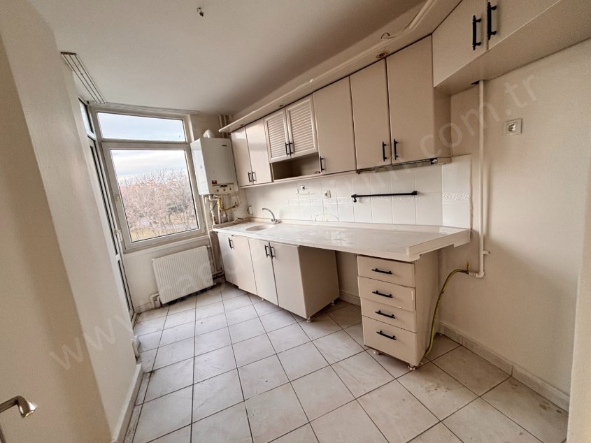 ÇAĞDAŞ TAN KİRALIK DİKİMEVİ METRO YAKININDA 3+1 KATTA DAİRE