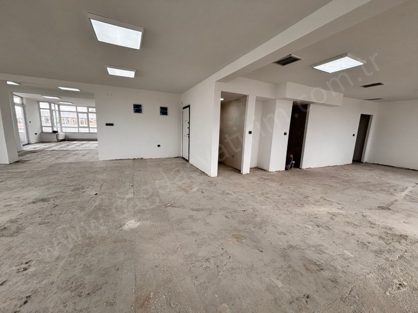 ÇAĞDAŞ TAN SATILIK KIZILAY DA 350M2 AÇIK ALAN İŞYERİ