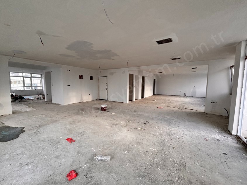 ÇAĞDAŞ TAN SATILIK KIZILAY DA 350M2 AÇIK ALAN İŞYERİ