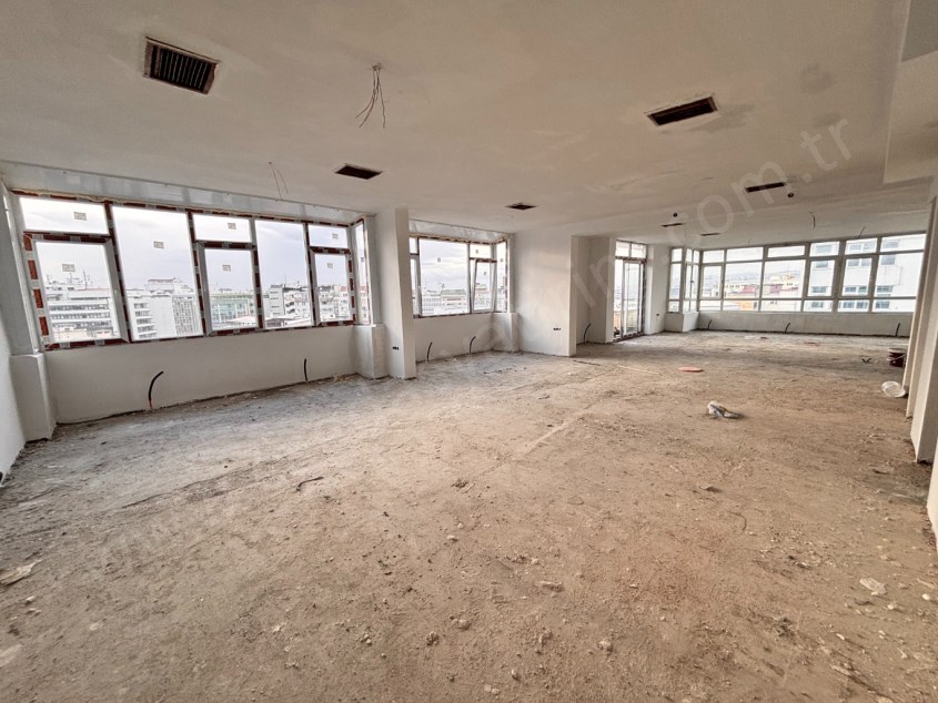 ÇAĞDAŞ TAN SATILIK KIZILAY DA 350M2 AÇIK ALAN İŞYERİ