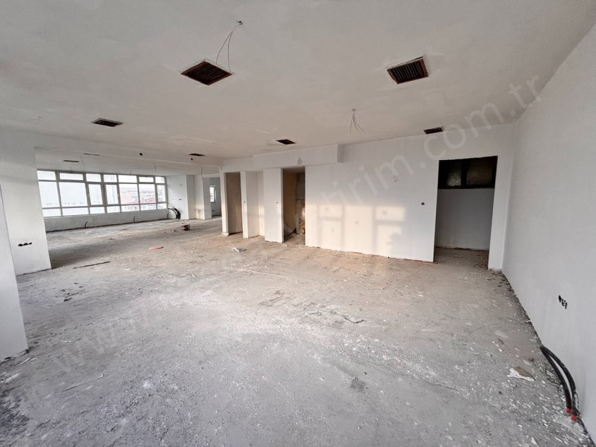 ÇAĞDAŞ TAN SATILIK KIZILAY DA 350M2 AÇIK ALAN İŞYERİ