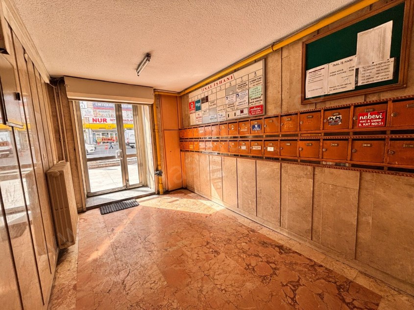 ÇAĞDAŞ TAN KİRALIK MİTHATPAŞA CAD. ÜZERİNDE ÖN CEPHE 2+1 OFİS