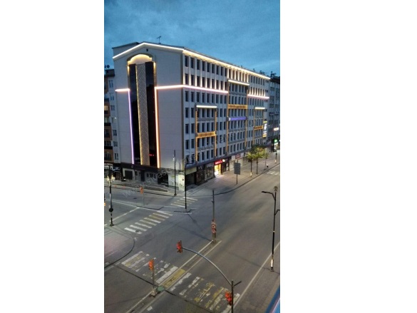 Örtülüpınar Mah. Sivas Satılık Daire |  3+1 Oda | 135M2 4.100.000Tl | 7. Kat | Doğalgaz(Kombi) | 1 Banyo | 1 Yatak Odası Resim-5