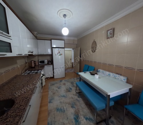 Yeni Mah. Sivas Satılık Daire |  5+1 Oda | 250M2 3.500.000Tl  Krediye Uygun  | 3. Kat | Doğalgaz(Kombi) | 3 Banyo | 4 Yatak Odası Resim-4