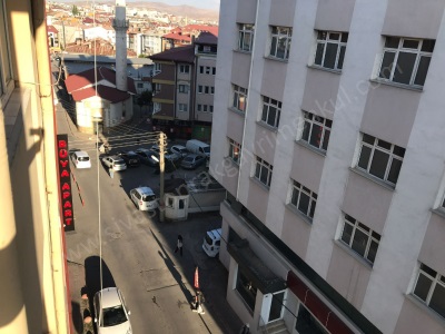 Şehrin Tam Merkezinde Satılık Daire 2 5+1 Çayyurt Mah