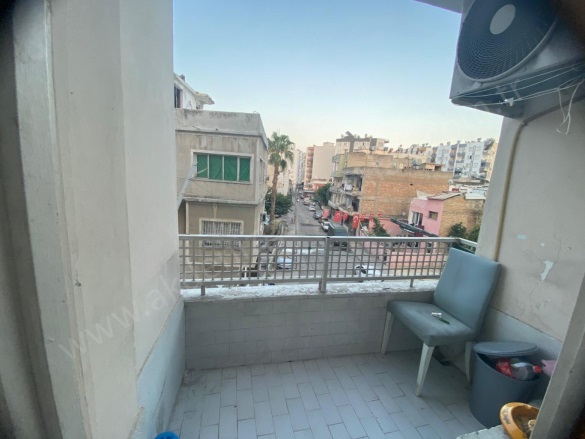 Barış Mah. Akdeniz Satılık Daire |  3+1 Oda | 140M2 1.295.000Tl  Krediye Uygun  | 2. Kat | Klima | 1 Banyo | 1 Yatak Odası Resim-1