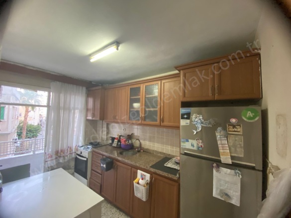 Barış Mah. Akdeniz Satılık Daire |  3+1 Oda | 140M2 1.295.000Tl  Krediye Uygun  | 2. Kat | Klima | 1 Banyo | 1 Yatak Odası Resim-3