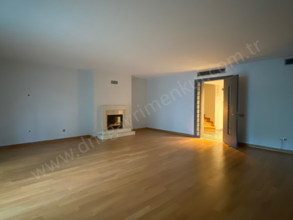 Göktürk Merkez Mah. Eyüpsultan Kiralık Villa |  6+1 Oda | 420M2 Aylık 240.000Tl  Krediye Uygun  | Bahçe Katı | Doğalgaz(Kombi) | 5 Banyo | 6 Yatak Odası Resim-4