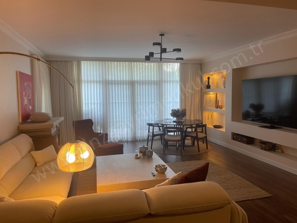 Göktürk Merkez Mah. Eyüpsultan Satılık Villa |  5+2 Oda | 300M2 42.000.000Tl  Krediye Uygun  | Villa | Doğalgaz(Kombi) | 3 Banyo | 5 Yatak Odası Resim-2