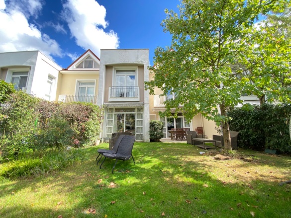 Göktürk Merkez Mah. Eyüpsultan Satılık Villa |  6+1 Oda | 550M2 84.000.000Tl  Krediye Uygun  | Villa | Doğalgaz(Kombi) | 4 Banyo | 6 Yatak Odası Resim-2