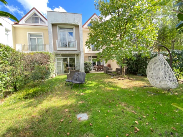 Göktürk Merkez Mah. Eyüpsultan Satılık Villa |  6+1 Oda | 550M2 84.000.000Tl  Krediye Uygun  | Villa | Doğalgaz(Kombi) | 4 Banyo | 6 Yatak Odası Resim-3