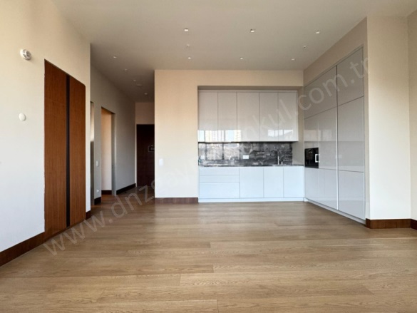 Teşvikiye Mah. Şişli Satılık Daire |  2+1 Oda | 144M2 56.200.000Tl  Krediye Uygun  | Merkezi Isınma(Pay Ölçer) | 2 Banyo | 2 Yatak Odası Resim-5