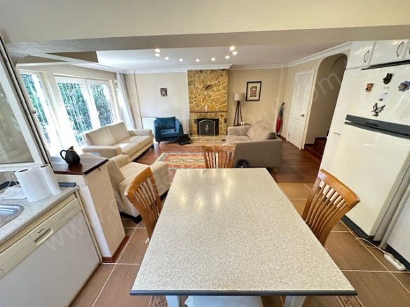 Göktürk Merkez Mah. Eyüpsultan Satılık Villa |  3+2 Oda | 230M2 34.900.000Tl  Krediye Uygun  | Villa | Doğalgaz(Kombi) | 3 Banyo | 3 Yatak Odası Resim-4