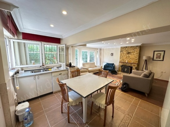 Göktürk Merkez Mah. Eyüpsultan Satılık Villa |  3+2 Oda | 230M2 34.900.000Tl  Krediye Uygun  | Villa | Doğalgaz(Kombi) | 3 Banyo | 3 Yatak Odası Resim-5