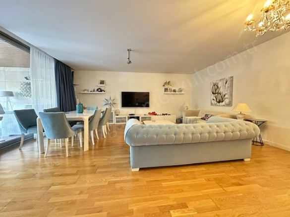 Göktürk Merkez Mah. Eyüpsultan Kiralık Daire |  3+1 Oda | 240M2 Aylık 175.000Tl  Krediye Uygun  | Bahçe Katı | Doğalgaz(Kombi) | 2 Banyo | 3 Yatak Odası Resim-3