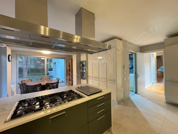 Göktürk Merkez Mah. Eyüpsultan Satılık Villa |  8+ Oda | 1097M2 525.000.000Tl  Krediye Uygun  | Bahçe Katı | Doğalgaz(Kombi) | 6 Banyo | 9 Yatak Odası Resim-4