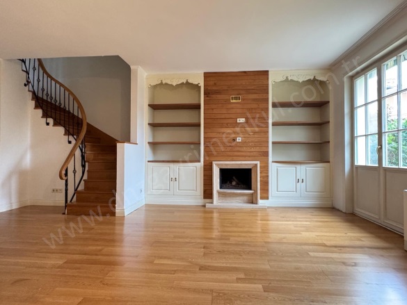 Göktürk Merkez Mah. Eyüpsultan Kiralık Villa |  3+1 Oda | 225M2 Aylık 175.000Tl  Krediye Uygun  | 1. Kat | Merkezi Isınma(Pay Ölçer) | 2 Banyo | 3 Yatak Odası Resim-4