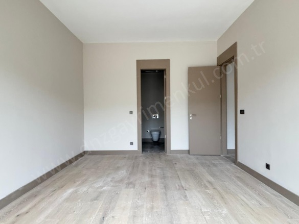 Göktürk Merkez Mah. Eyüpsultan Satılık Daire |  2+1 Oda | 140M2 26.000.000Tl | 2. Kat | Merkezi Isınma | 2 Banyo | 2 Yatak Odası Resim-4